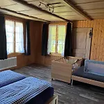 Auf Bauernhof Mit Hotpot Und Sauna アパート Sumiswald